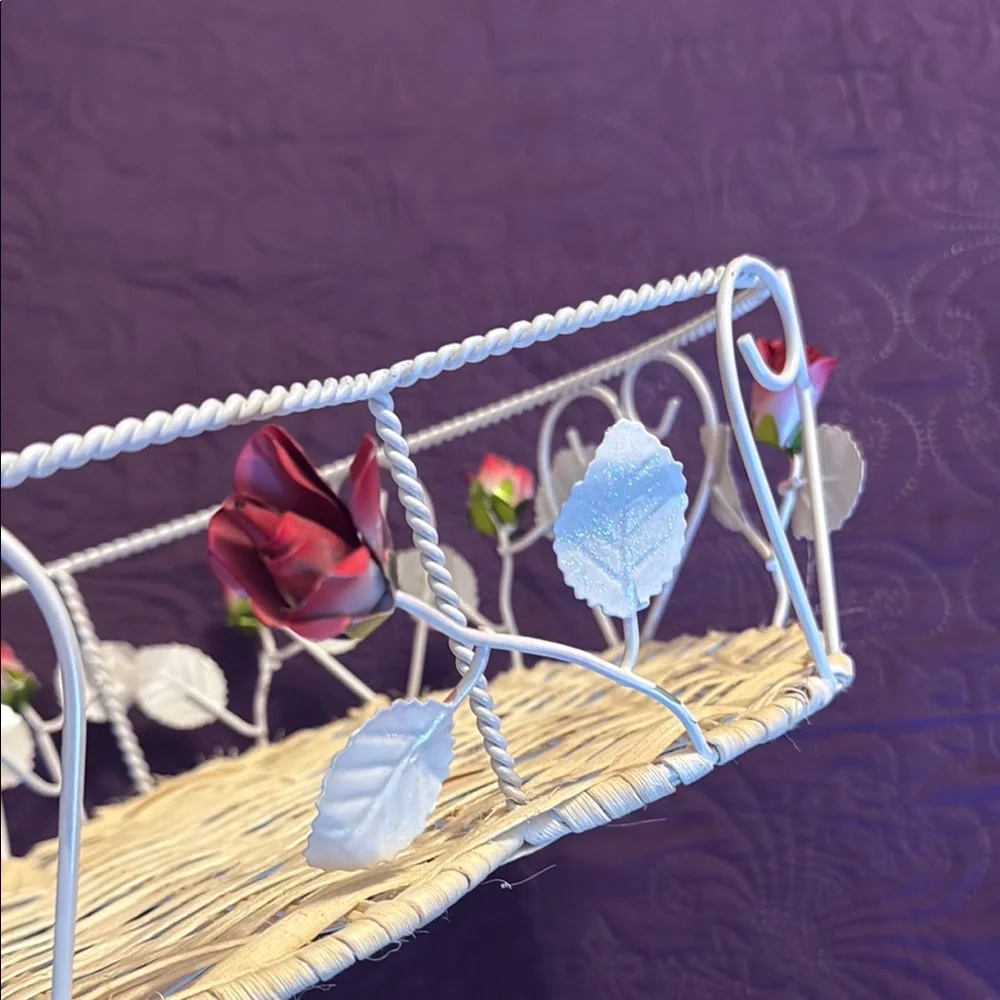 Heart-Shaped Wicker Basket with Rose bud Red Accents